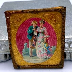 Antique CopperTextured Frame With Textured Gold Oval Window With Die Cut Couple